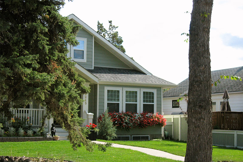 Seniors housing information and programs