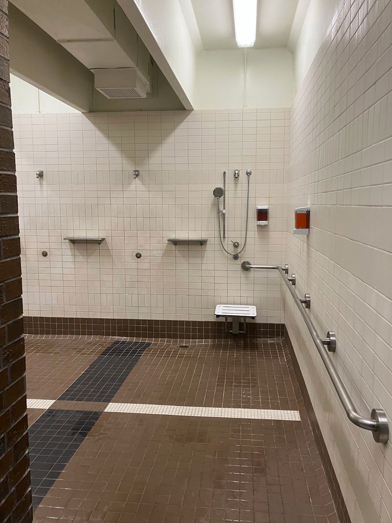 Standing shower area