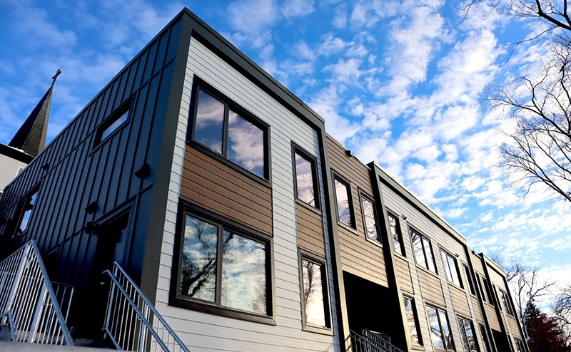 townhouse up close