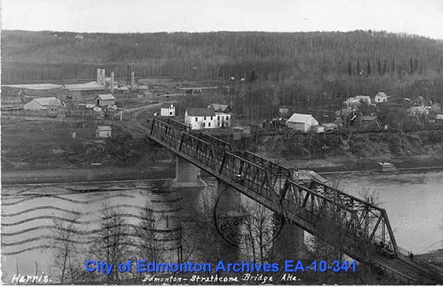 An overhead view of the Low Level Bridge in 1908