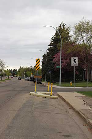 Pedestrian Control - Curb Extensions