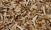 A photo of wood mulch.