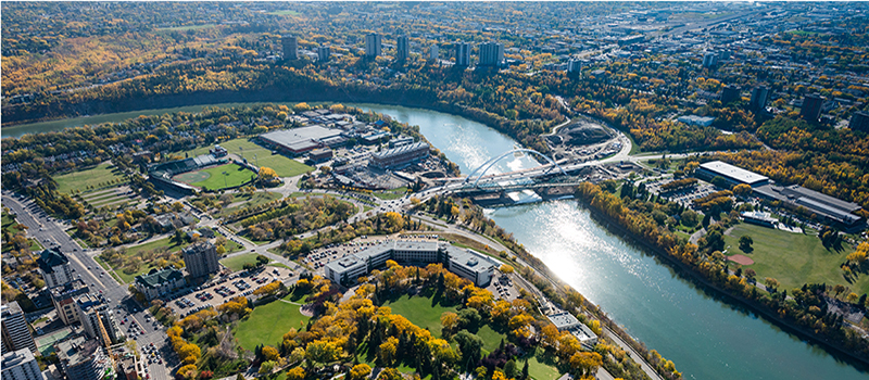 Aerial view of Edmonton river valley.
