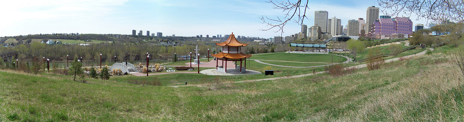 Millennium Plaza, Oval Lawn and the Chinese Garden