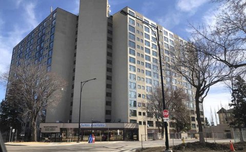 multiunit apartment building