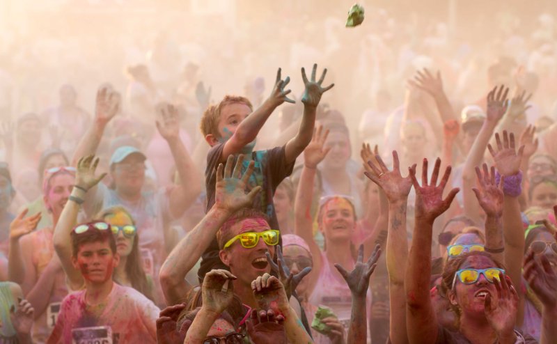 People at a Color Me Rad event.