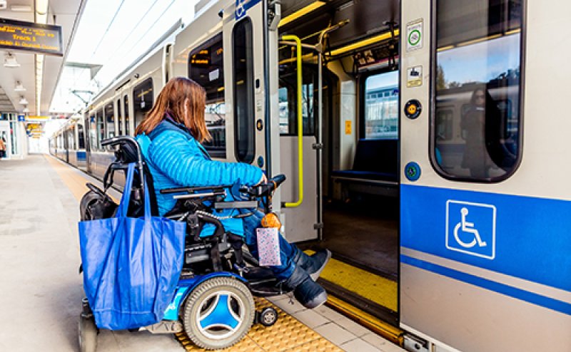 woman in LRT entering LRT