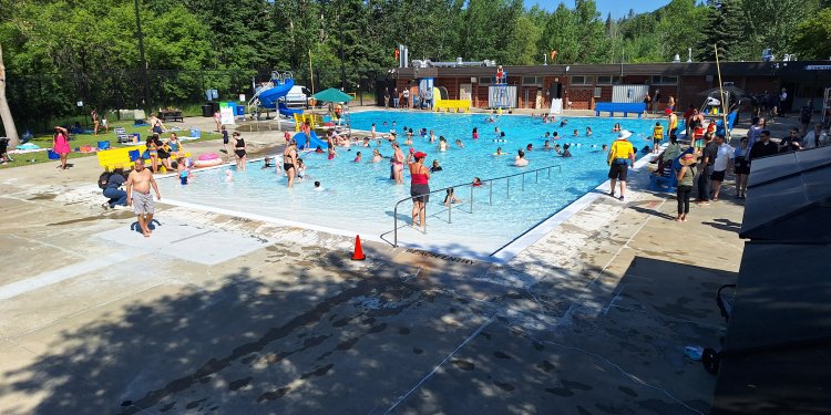 Mill Creek-Outdoor pool