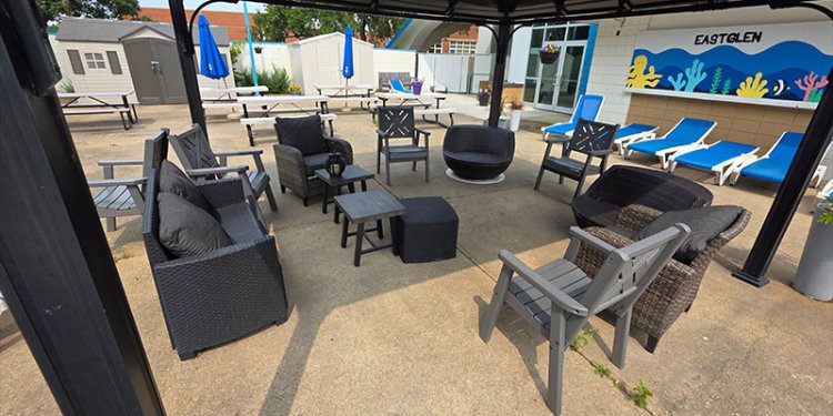 eastglen leisure centre sundeck